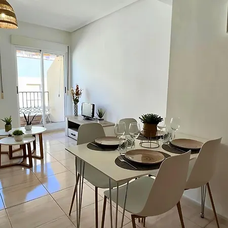 شقة Sunny Flat 500 Metres From The - Centre *